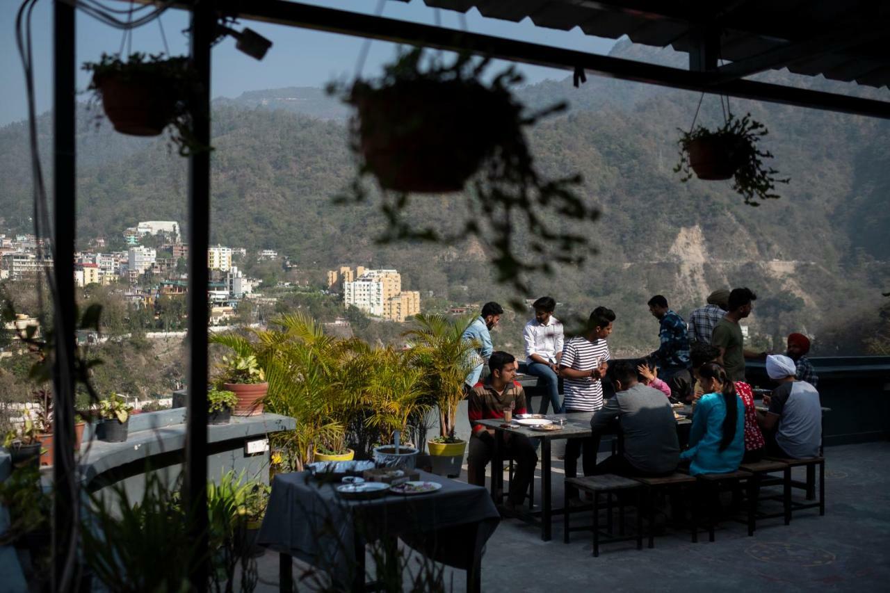 Bunkstay Coworking Hostel & Glamping Rishikesh Exterior photo